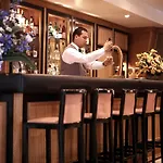 Vip Executive Suites Do Marques Hotel 